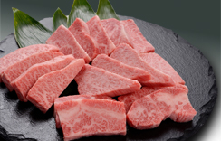 但馬牛　厚切りカルビ焼肉セット　約800g（イチボ・ササ肉・ともバラ・カルビ）